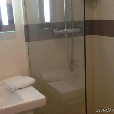 P'tit Dej-hotel Ferrand Centre 2*